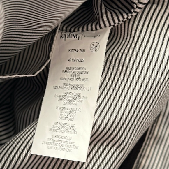 Kipling Giselle black gray convertible dual handle crossbody handbag - Picture 11 of 17